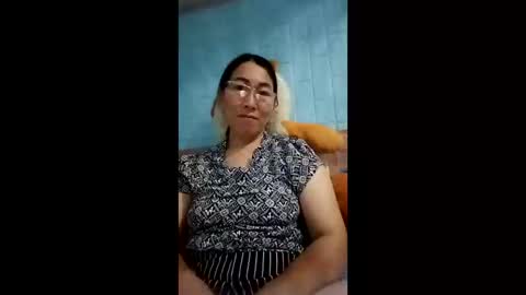 Miky online show from May 11, 1:28 pm