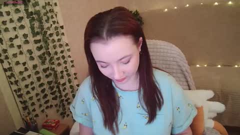 Snapshot of mickywood chatting on March 22, 2:42 pm Micky online show from March 22, 2:42 pm