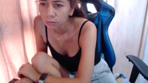 Snapshot of miculohot chatting on February 20, 12:36 pm vanesa sexy online show from February 20, 12:36 pm