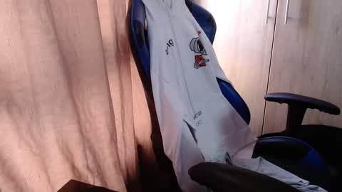 Snapshot of miculohot chatting on February 24, 12:26 pm vanesa sexy online show from February 24, 12:26 pm