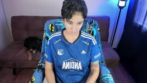 Blue online show from April 23, 3:36 pm