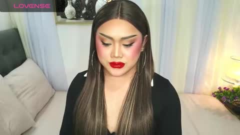 Jasmine online show from January 9, 1:19 am