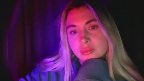 Midnight lace1 online show from February 6, 9:07 pm