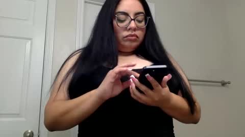 midnightbruja111 online show from October 26, 4:29 am