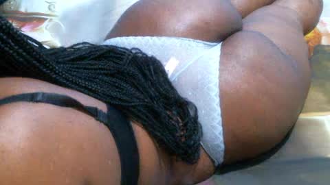 Snapshot of midnightkady chatting on June 3, 3:39 pm Caddy online show from June 3, 3:39 pm