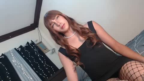 Snapshot of midnightkiller_ chatting on February 8, 10:07 am Kitty online show from February 8, 10:07 am