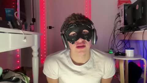 midnightmasc online show from March 12, 6:03 pm