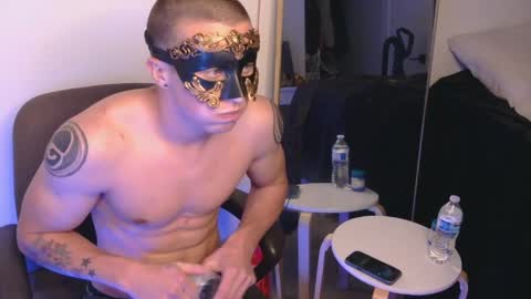 midnightmasc online show from April 21, 2:51 am