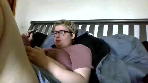 midnightmochi2 online show from May 19, 2:34 pm
