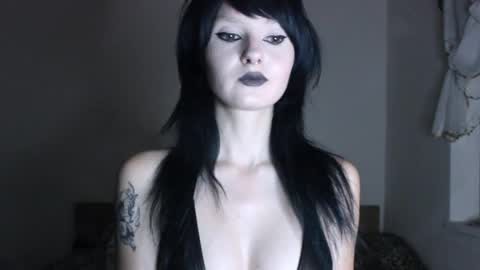 midnightsiren online show from September 24, 5:49 pm