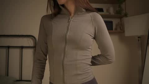 Sonya online show from April 11, 7:13 am