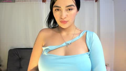 miel_gomez online show from January 2, 5:39 pm