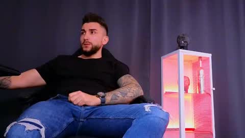 MightyAaron online show from February 11, 5:47 am