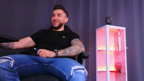 MightyAaron online show from February 15, 10:44 am