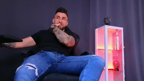 MightyAaron online show from February 20, 6:50 am