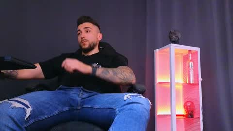 MightyAaron online show from February 22, 12:19 pm