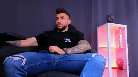 MightyAaron online show from February 24, 3:31 pm