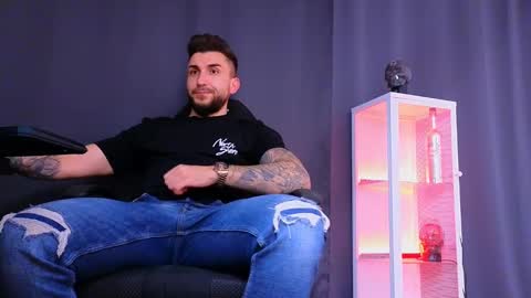 MightyAaron online show from March 2, 5:25 pm