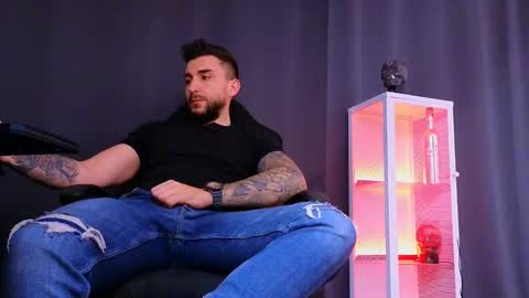 MightyAaron online show from March 8, 2:19 pm