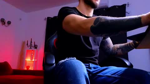 MightyAaron online show from September 21, 2:24 am