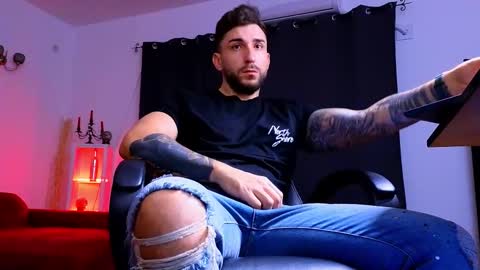 MightyAaron online show from October 16, 3:51 am