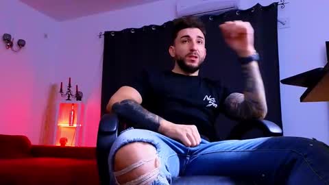 MightyAaron online show from November 27, 5:31 am