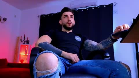 MightyAaron online show from May 14, 3:57 am