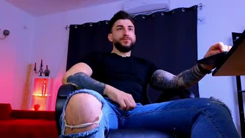 MightyAaron online show from May 17, 3:37 am