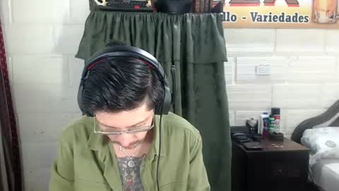 Snapshot of miguel__98 chatting on July 5, 5:03 am Miguel Independent Model online show from July 5, 5:03 am
