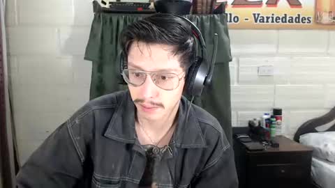 Snapshot of miguel__98 chatting on July 18, 10:41 am Miguel Independent Model online show from July 18, 10:41 am