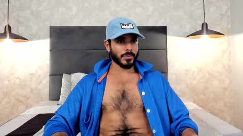 miguelsanfrancisco online show from January 6, 6:44 pm