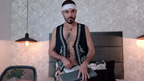 miguelsanfrancisco online show from April 4, 6:05 pm