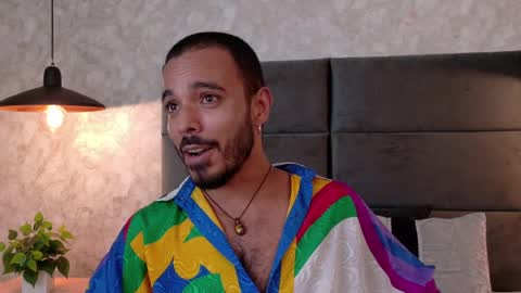 miguelsanfrancisco online show from April 7, 6:19 pm