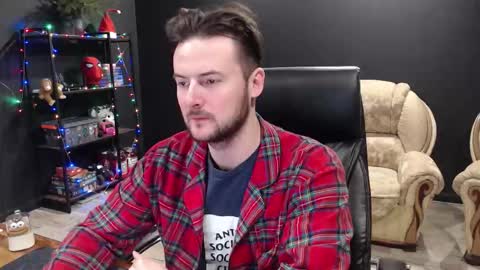 Snapshot of mihasikd chatting on January 12, 5:23 am Misha Winchester online show from January 12, 5:23 am