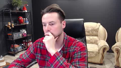 Snapshot of mihasikd chatting on January 14, 6:30 am Misha Winchester online show from January 14, 6:30 am