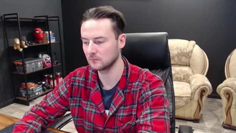 Snapshot of mihasikd chatting on January 19, 6:28 am Misha Winchester online show from January 19, 6:28 am