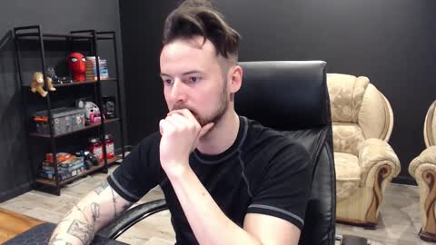 Snapshot of mihasikd chatting on February 13, 7:04 am Misha Winchester online show from February 13, 7:04 am