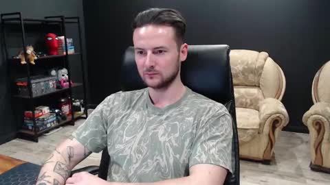 Snapshot of mihasikd chatting on March 4, 6:03 pm Misha Winchester online show from March 4, 6:03 pm