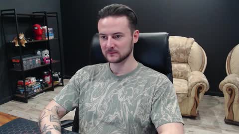 Snapshot of mihasikd chatting on March 5, 8:32 am Misha Winchester online show from March 5, 8:32 am