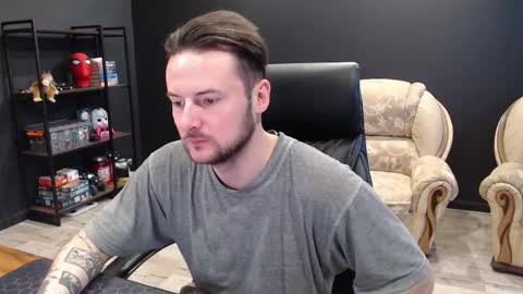 Snapshot of mihasikd chatting on March 12, 6:52 am Misha Winchester online show from March 12, 6:52 am