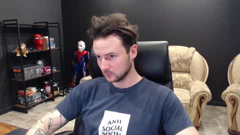 Snapshot of mihasikd chatting on April 7, 6:36 am Misha Winchester online show from April 7, 6:36 am