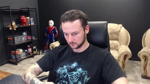 Snapshot of mihasikd chatting on April 15, 4:36 pm Misha Winchester online show from April 15, 4:36 pm