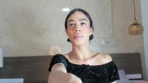 Snapshot of miia03 chatting on March 19, 12:09 pm Miia online show from March 19, 12:09 pm