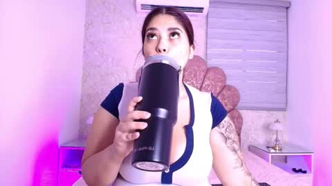 Mia  online show from November 16, 12:00 pm