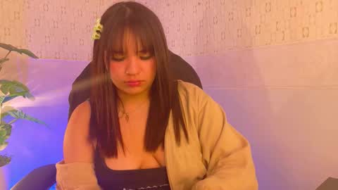 MIA  online show from December 19, 11:28 am