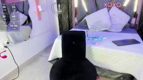 miia_deluxe_ online show from June 17, 1:52 am