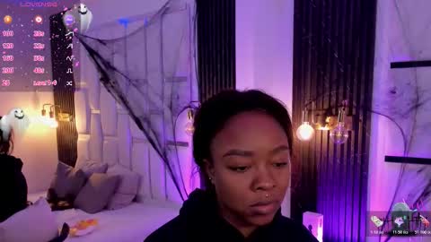 Miia Schwarz  online show from November 1, 1:57 pm