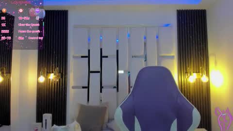 Miia Schwarz  online show from November 21, 11:53 am