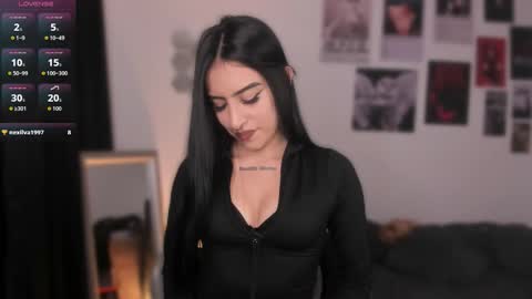  miiaa stone  online show from October 30, 1:29 am