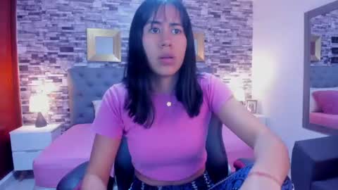 miiaabloom online show from August 3, 7:39 pm